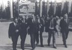 1974 - делегация Народного собрания Болгарии у Дома Павлова.jpg